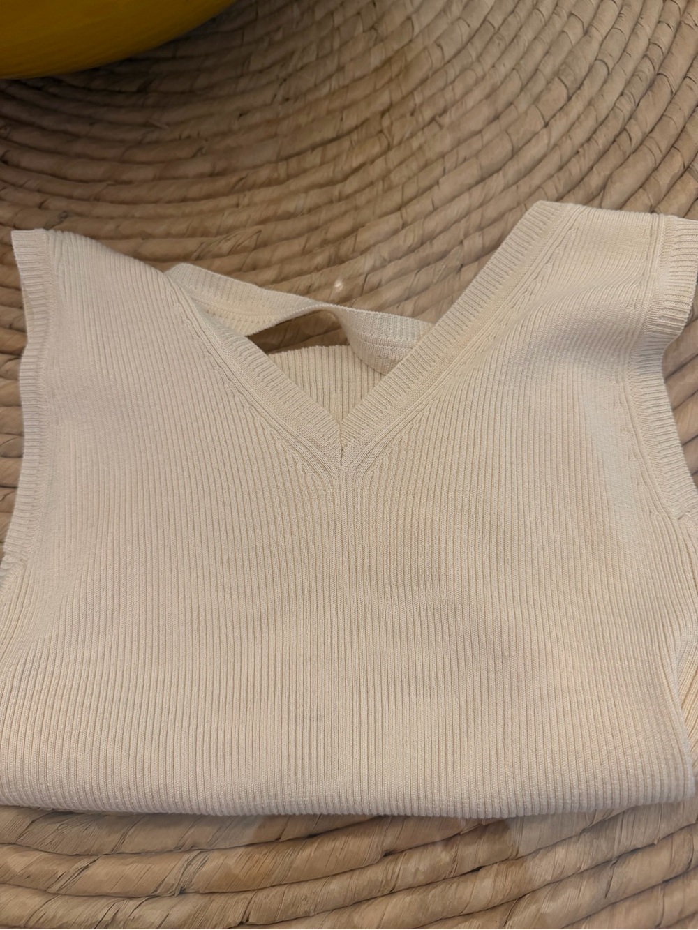 NILI LOTAN IVEY SILK HALTER, XSMALL Cream Ribbed Halter V-Neck Tank Top - Picture 6 of 11